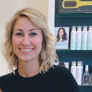 Meet your Posher, Danielle